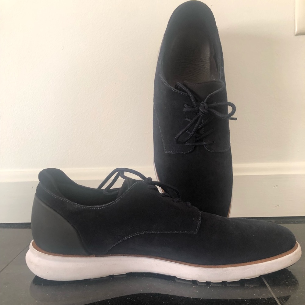 Blue Suede shoes by Massimo Dutti